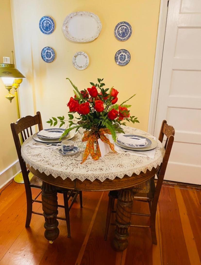 Magnolia Cottage Bed And Breakfast Натчез Экстерьер фото